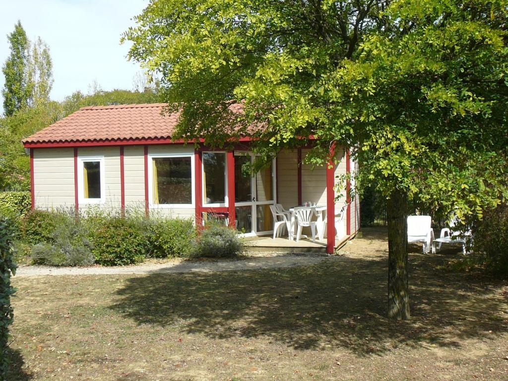 Les Chalets Des Mousquetaires Mirepoix  Zimmer foto
