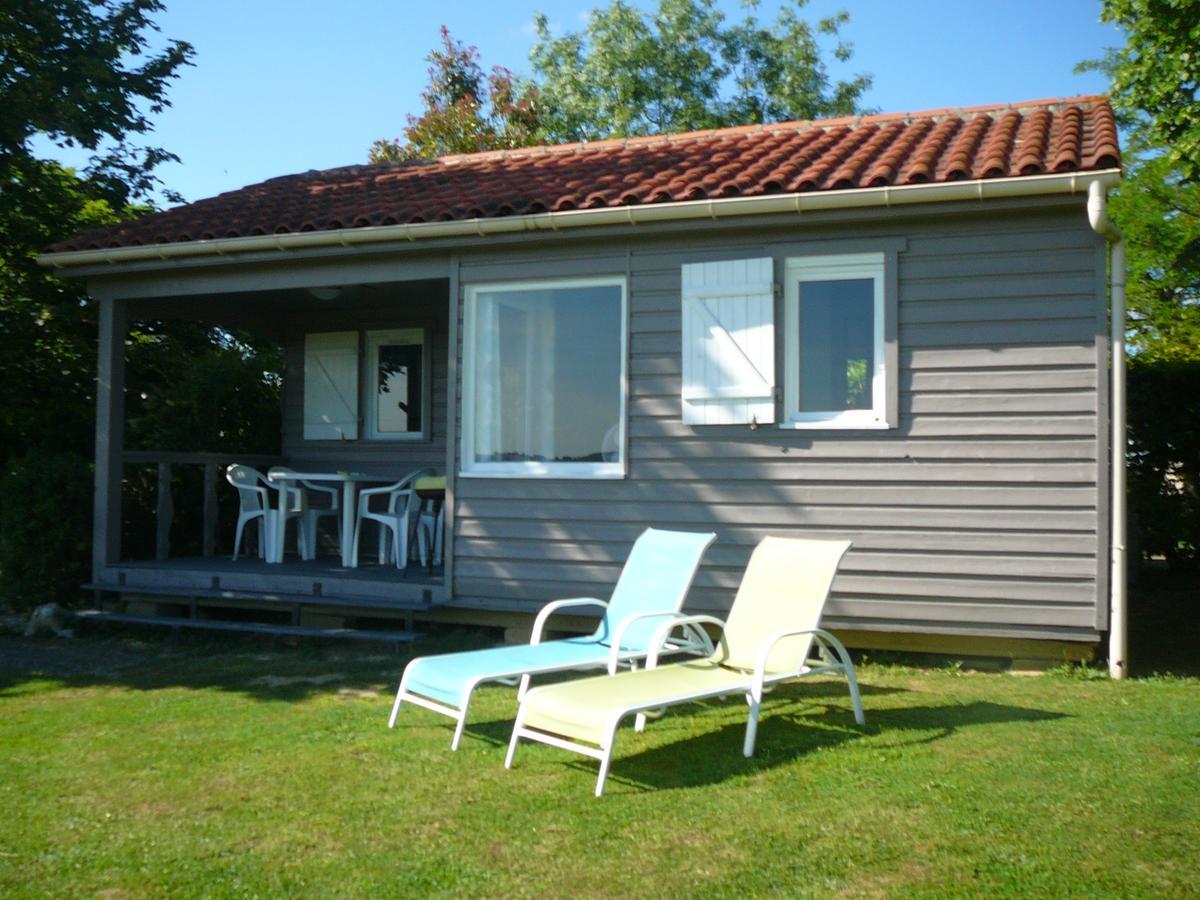 Les Chalets Des Mousquetaires Mirepoix  Zimmer foto